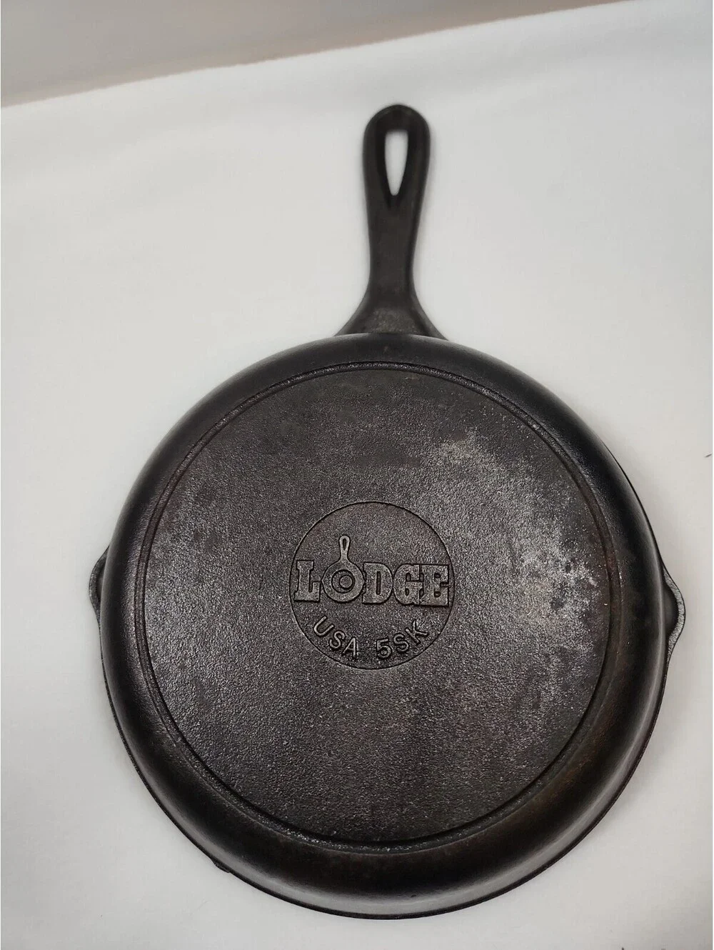 Lodge cast iron skillet 5SK, Needs TLC See Pics,  Decor Or Restore